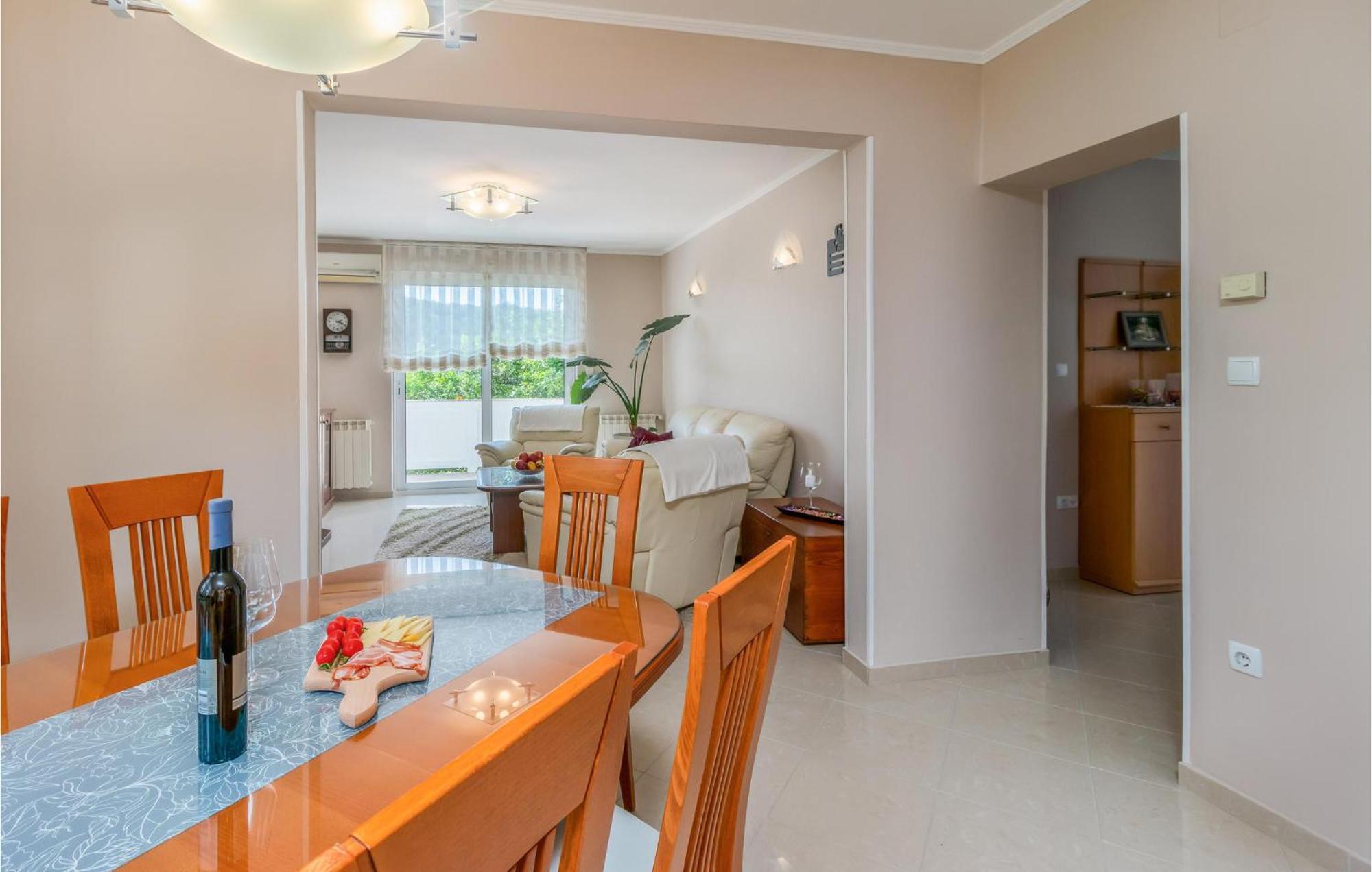 1 Bedroom Awesome Apartment In Kampor エクステリア 写真